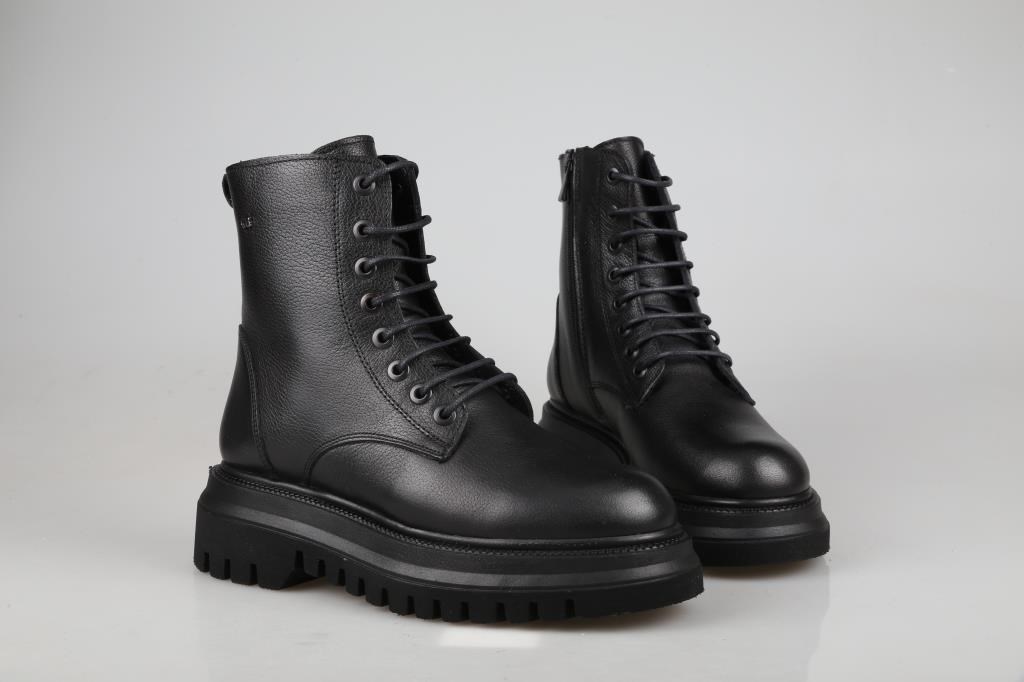 CASTLE BLACK 27400 Hakiki Deri Siyah Kadın Bot