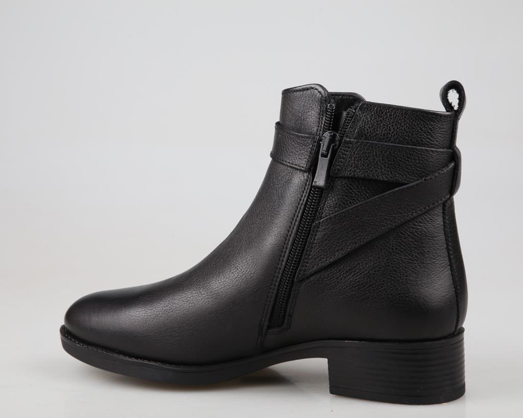 CASTLE BLACK 3202-1 Hakiki Deri Siyah Kadın Bot