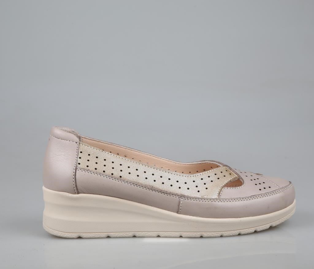 CASTLE BLACK 42765-1 Hakiki Deri Ortopedik Bej Kadın Günlük Anne Ayakkabısı