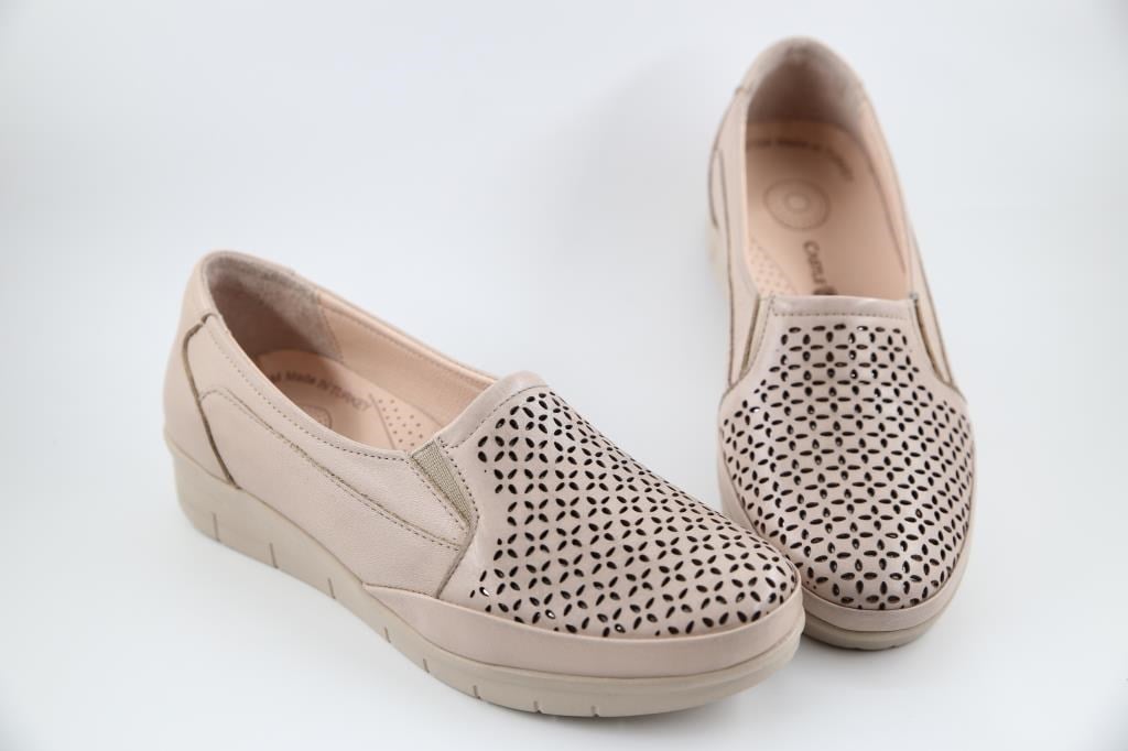 CASTLE BLACK 42766-1 Hakiki Deri Ortopedik Bej Kadın Günlük Anne Ayakkabısı