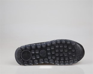 CASTLE BLACK 22385 Hakiki Deri Siyah Kadın Günlük Anne Ayakkabısı