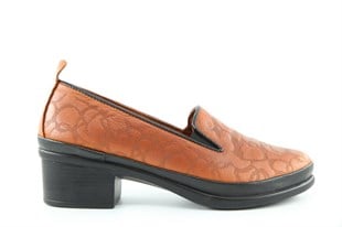 CASTLE BLACK 24604 Hakiki Deri Ortopedik Taba Kadın Günlük Anne Ayakkabısı