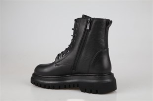 CASTLE BLACK 27400 Hakiki Deri Siyah Kadın Bot