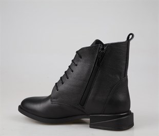 CASTLE BLACK 27491-1 Hakiki Deri Siyah Kadın Bot