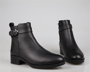 CASTLE BLACK 3202-1 Hakiki Deri Siyah Kadın Bot