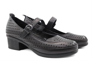 CASTLE BLACK 42437 Hakiki Deri Siyah Kadın Günlük Anne Ayakkabısı