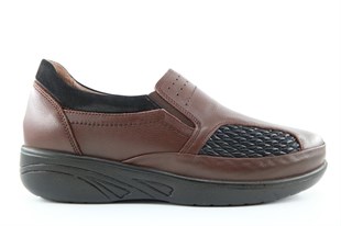 CASTLE BLACK 42631 Hakiki Deri Ortopedik Kahve Kadın Günlük Anne Ayakkabısı