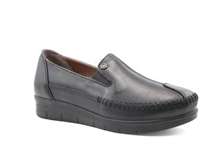 CASTLE BLACK 42664 Hakiki Deri Siyah Kadın Günlük Anne Ayakkabısı