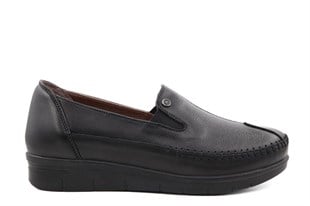 CASTLE BLACK 42664 Hakiki Deri Siyah Kadın Günlük Anne Ayakkabısı