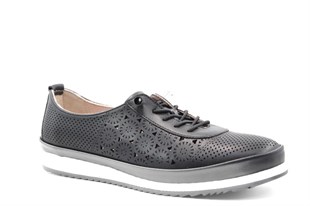 CASTLE BLACK 42731 Hakiki Deri Siyah Kadın Günlük Anne Ayakkabısı