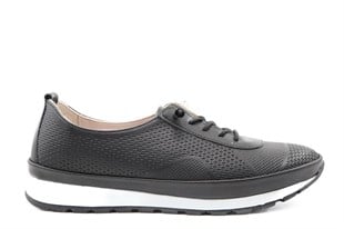 CASTLE BLACK 42737 Hakiki Deri Siyah Kadın Günlük Anne Ayakkabısı