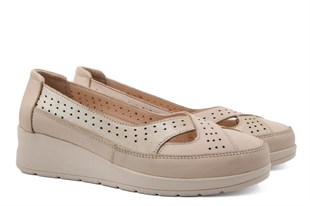 CASTLE BLACK 42765 Hakiki Deri Bej Kadın Günlük Anne Ayakkabısı