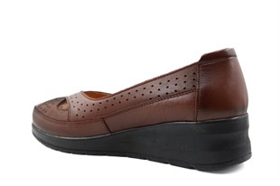 CASTLE BLACK 42765 Hakiki Deri Taba Kadın Günlük Anne Ayakkabısı