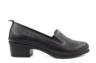 CASTLE BLACK 45101 Hakiki Deri Siyah Kadın Günlük Anne Ayakkabısı