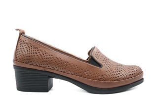 CASTLE BLACK 45101 Hakiki Deri Ceviz Kadın Günlük Anne Ayakkabısı