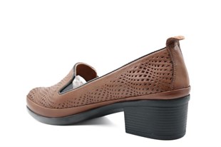 CASTLE BLACK 45101 Hakiki Deri Ceviz Kadın Günlük Anne Ayakkabısı