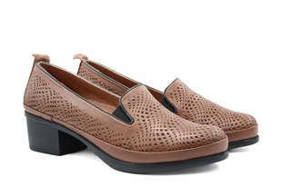 CASTLE BLACK 45101 Hakiki Deri Ceviz Kadın Günlük Anne Ayakkabısı