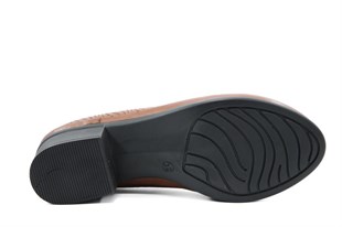 CASTLE BLACK 45101 Hakiki Deri Ceviz Kadın Günlük Anne Ayakkabısı