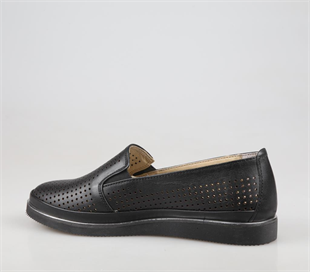 CASTLE BLACK 7034 Hakiki Deri Ortopedik Siyah Kadın Günlük Anne Ayakkabısı