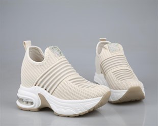 GUJA 25y300-8 Dolgu Topuk Bej Kadın Sneakers