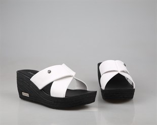 Pierre Cardin Pc-3513 Ortopedik Beyaz Kadın Terlik