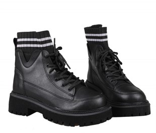 Style Star 232-251 Siyah Kadın Bot