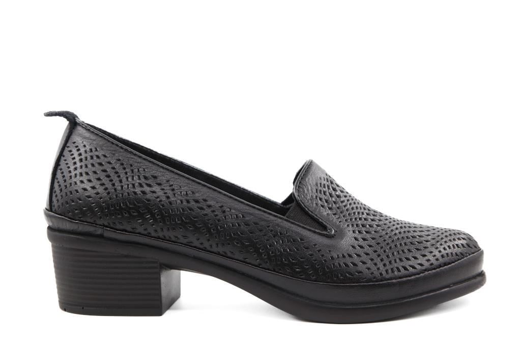 CASTLE BLACK 45101 Hakiki Deri Siyah Kadın Günlük Anne Ayakkabısı