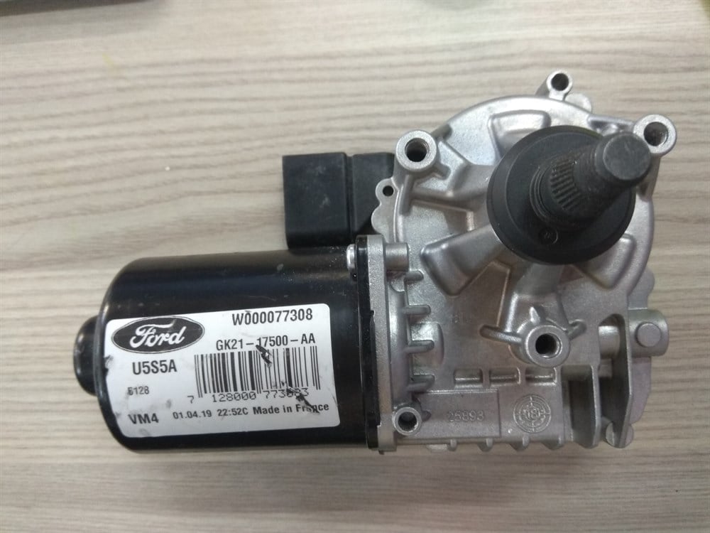 CUSTOM SİLECEK MOTORU ÖN SAĞ