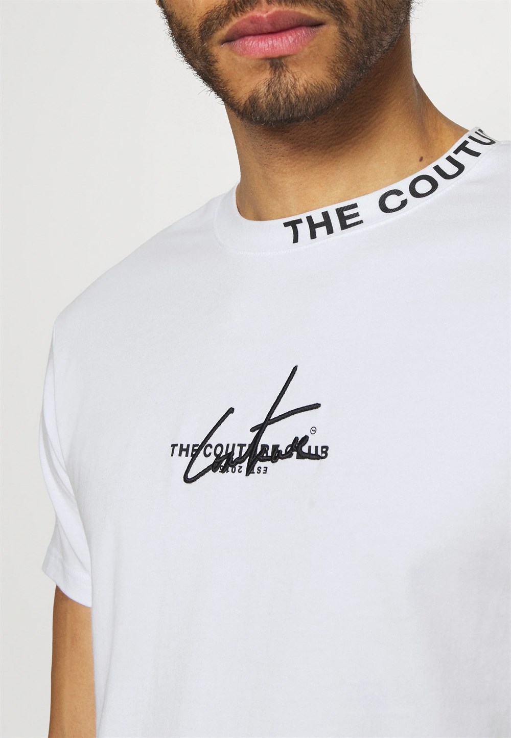 Biyesi Yazılı Logolu  T shirt-Beyaz