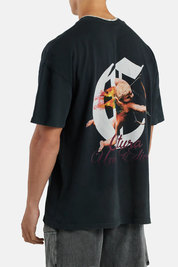 CHERUB GRAPHIC OVERSIZED T-SHIRT-Siyah