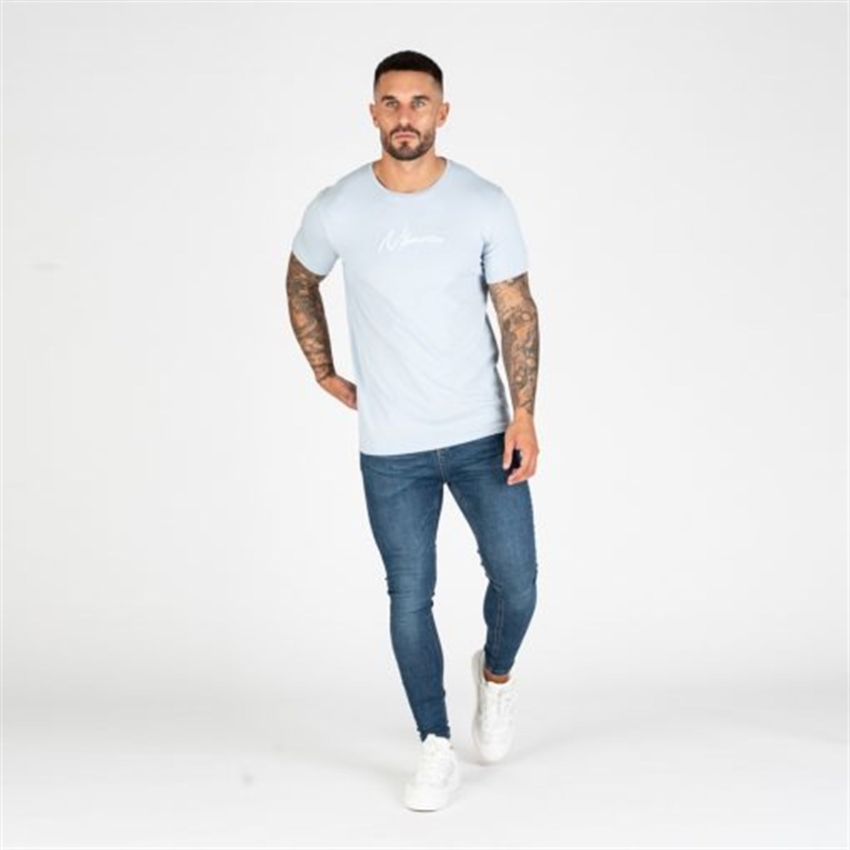 Göğsü Nakışlı T shirt-Mavi Açık