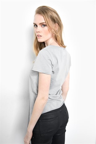 Asimetrik Derin V Yaka T shirt-Taş