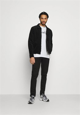 Biyesi Yazılı Logolu  T shirt-Beyaz