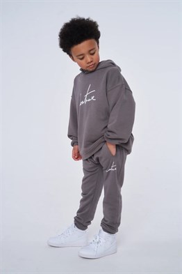 İmza Baskılı Çocuk Sweat-Kahve