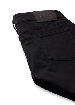 Likralı Soft Kumaş Jean Şort-Siyah