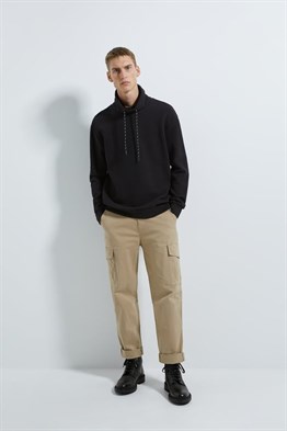 ZR Oversize Çizgili Boğazlı  Sweat-Siyah