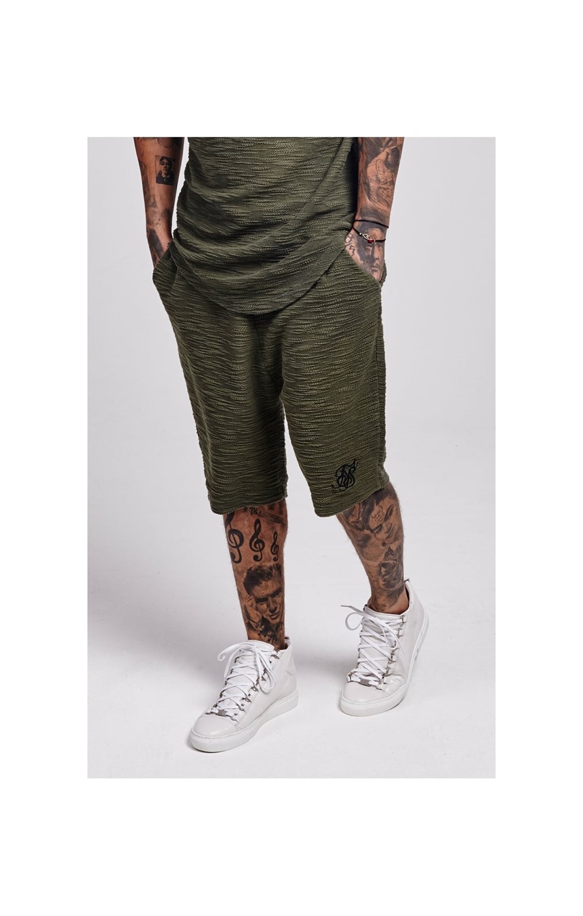 Mkrn Short Haki