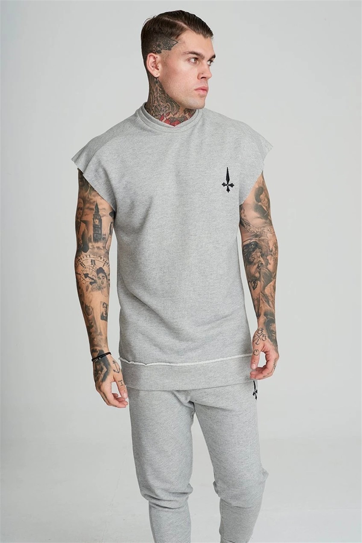 Önü Baskılı Kolsuz Sweat Gri
