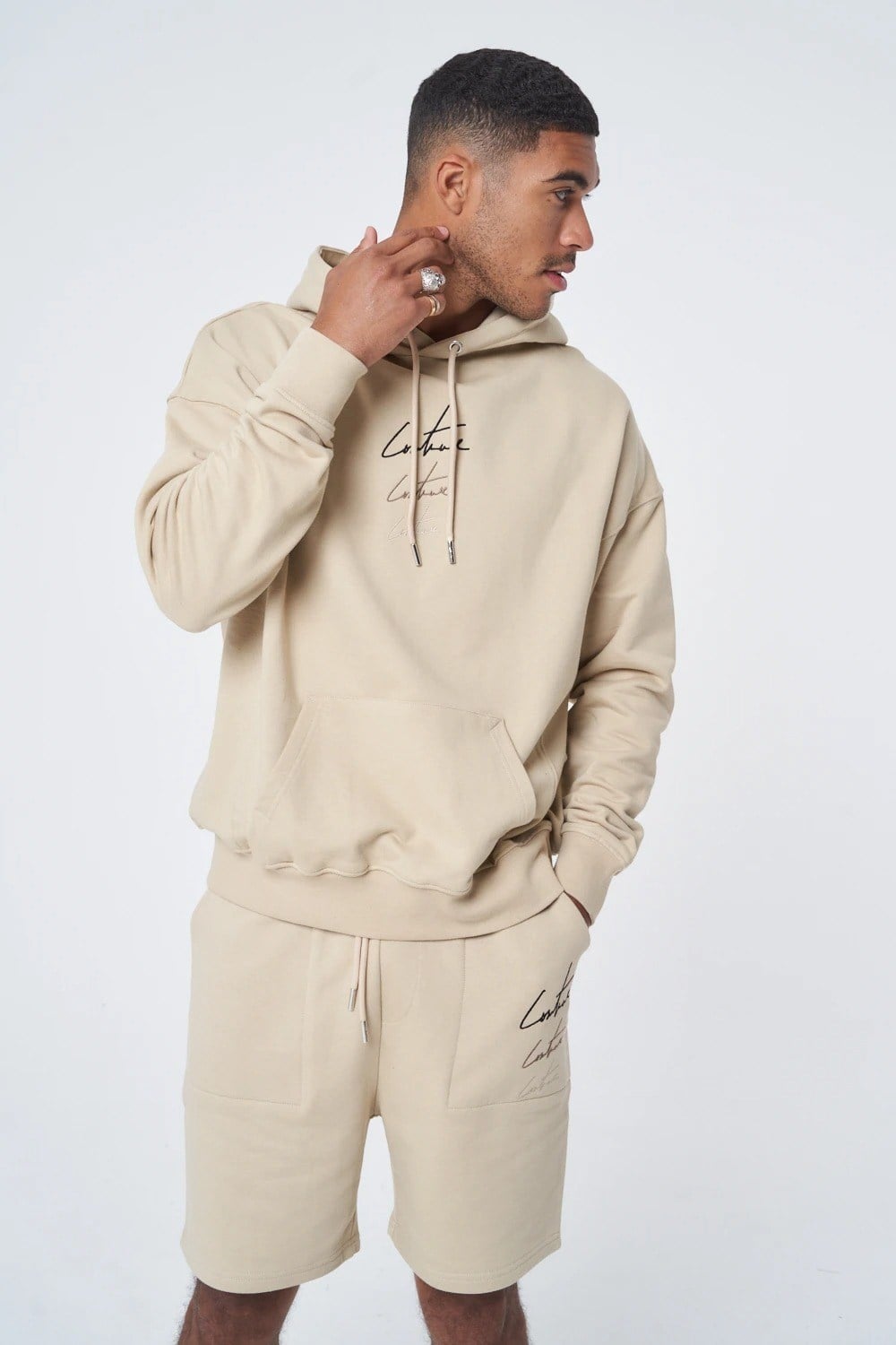 Oversize İmza Nakışlı  Kapişonlu  Sweat Bej