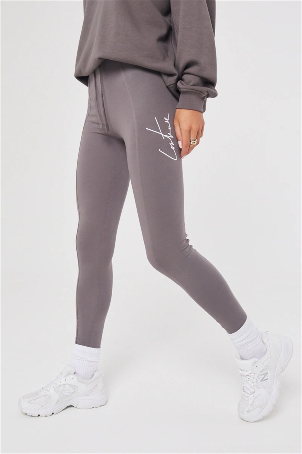 Yüksek Bel İmza Nakışlı Dikişli Tayt Vizon