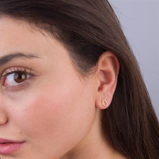 14 Ayar Altın Ö Harf Küpe