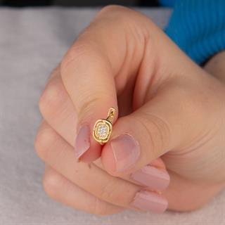 14 Ayar J Model Taşlı Altın Küpe
