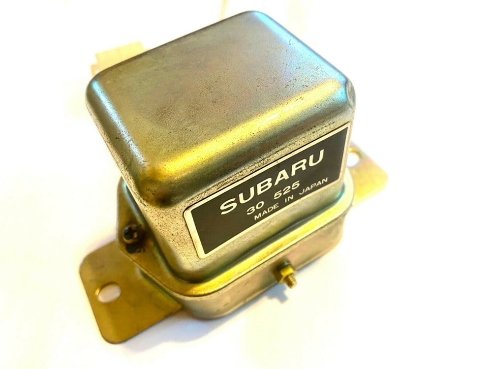 Subaru 1400/1600 DL & GL Voltaj Regülatörü 1975 30525