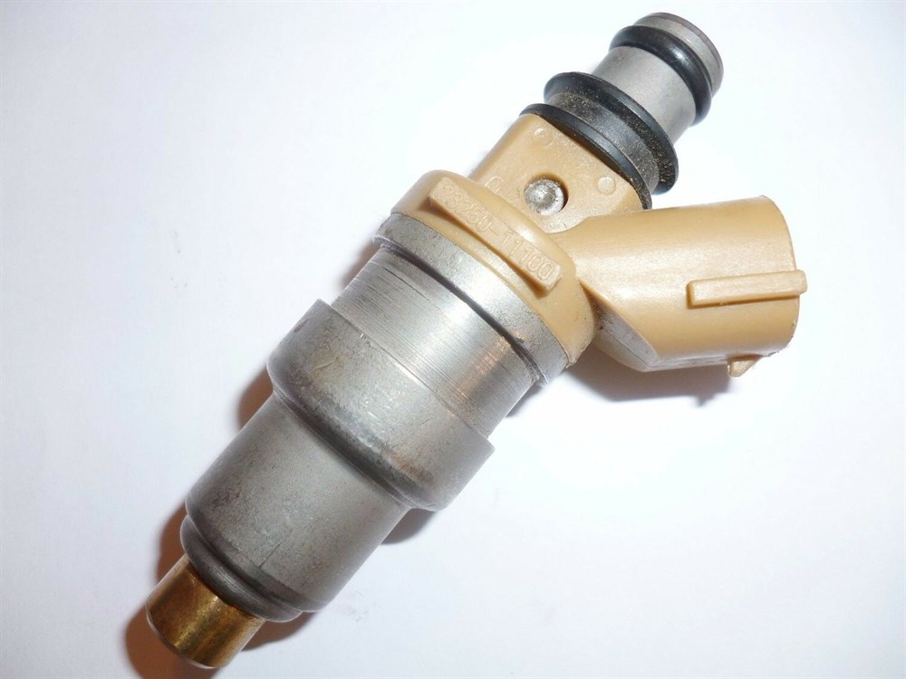 Toyota Paseo YAKIT ENJEKTÖRÜ 1992-1995 2320911100