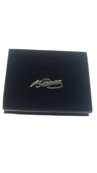 Atatürk Rozet Eskitme