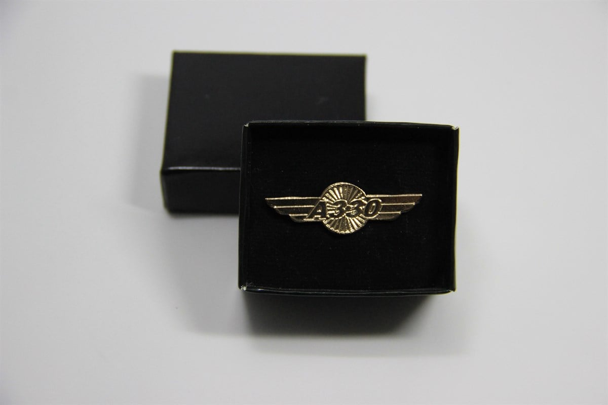 Airbus A330 Rozet Pin Gold