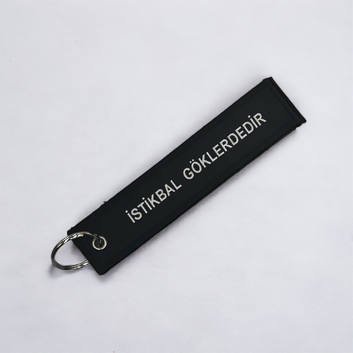 İstikbal Göklerdedir, Atatürk İmzalı Çift Taraflı Anahtarlık Siyah