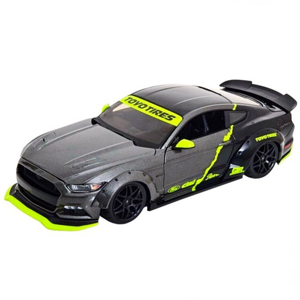 Maisto 1:18 2015 Ford Mustang GT Model Araba