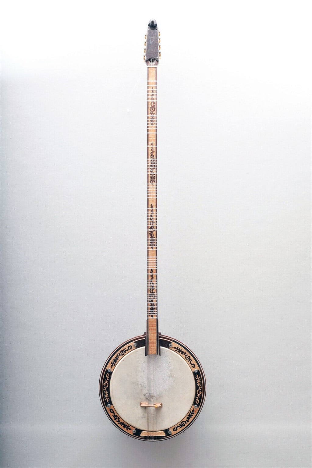 BOWED TAMBUR