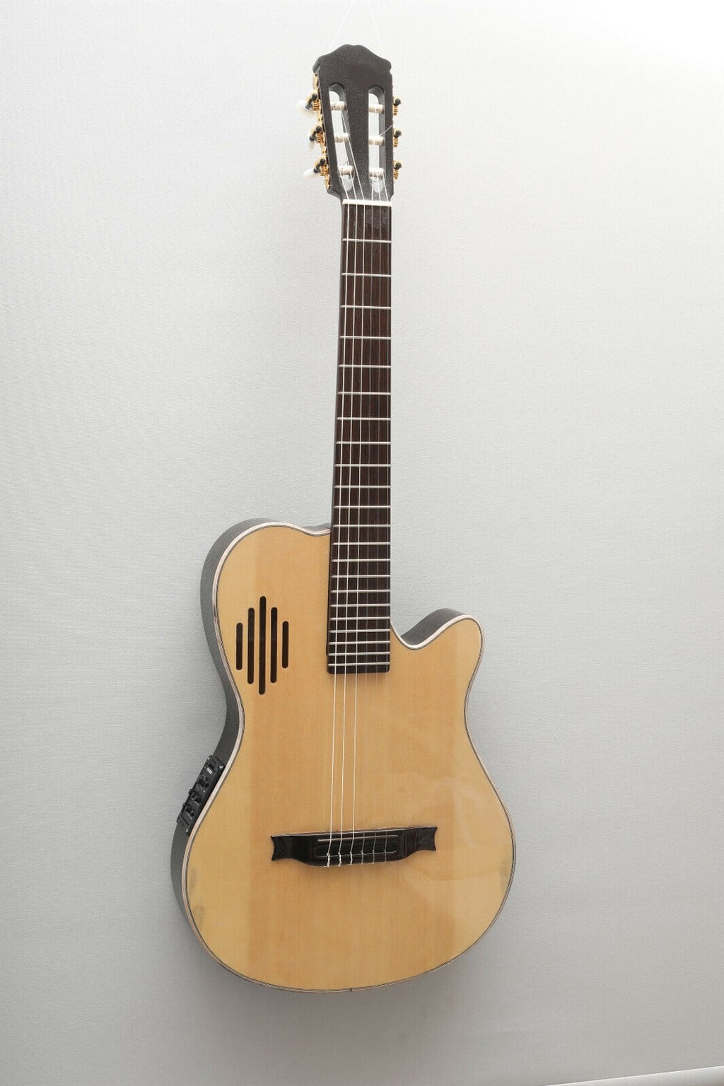 Elektro Klasik Gitar